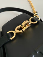 ミディアム セ 24 ブラック CDエンボスカーフスキン