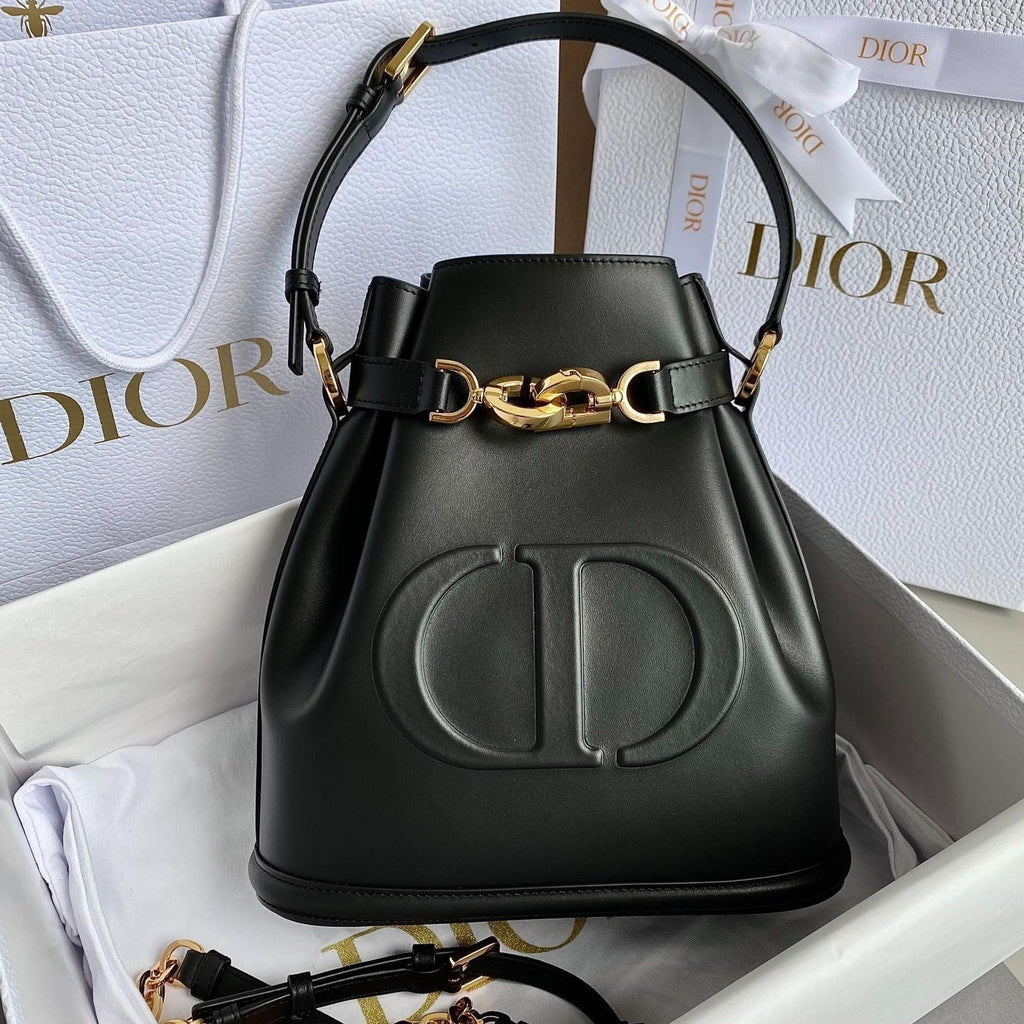 ミディアム セ 24 ブラック CDエンボスカーフスキン