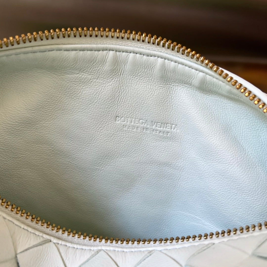 ウォレス 22 バッグ（ホワイトカーフスキン）