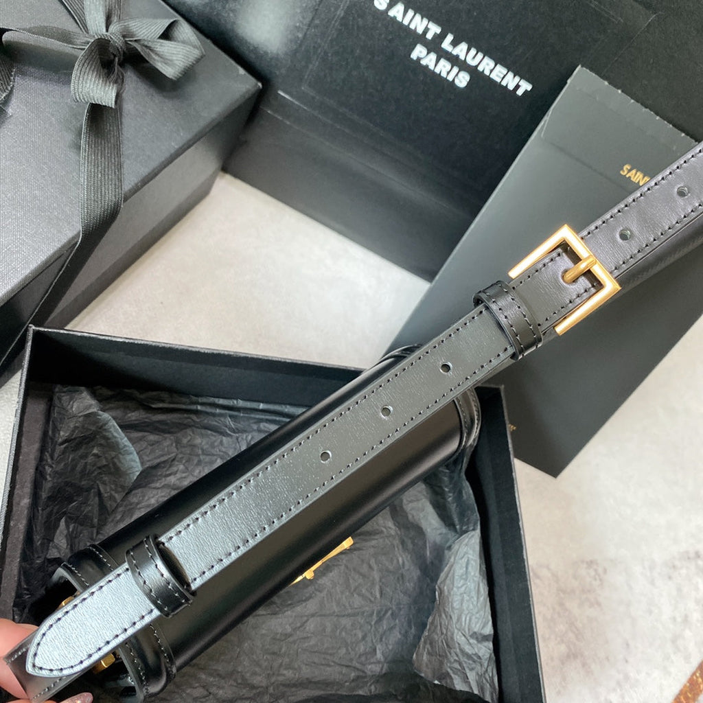 ソルフェリーノ スモールサッチェル 19インチ ブラック カーフスキン ゴールドロゴ