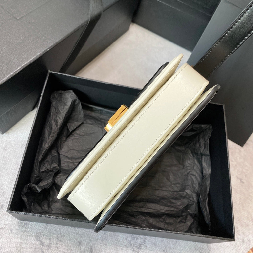 ソルフェリーノ スモールサッチェル 19インチ ブラック×ホワイト カーフスキン ゴールドロゴ