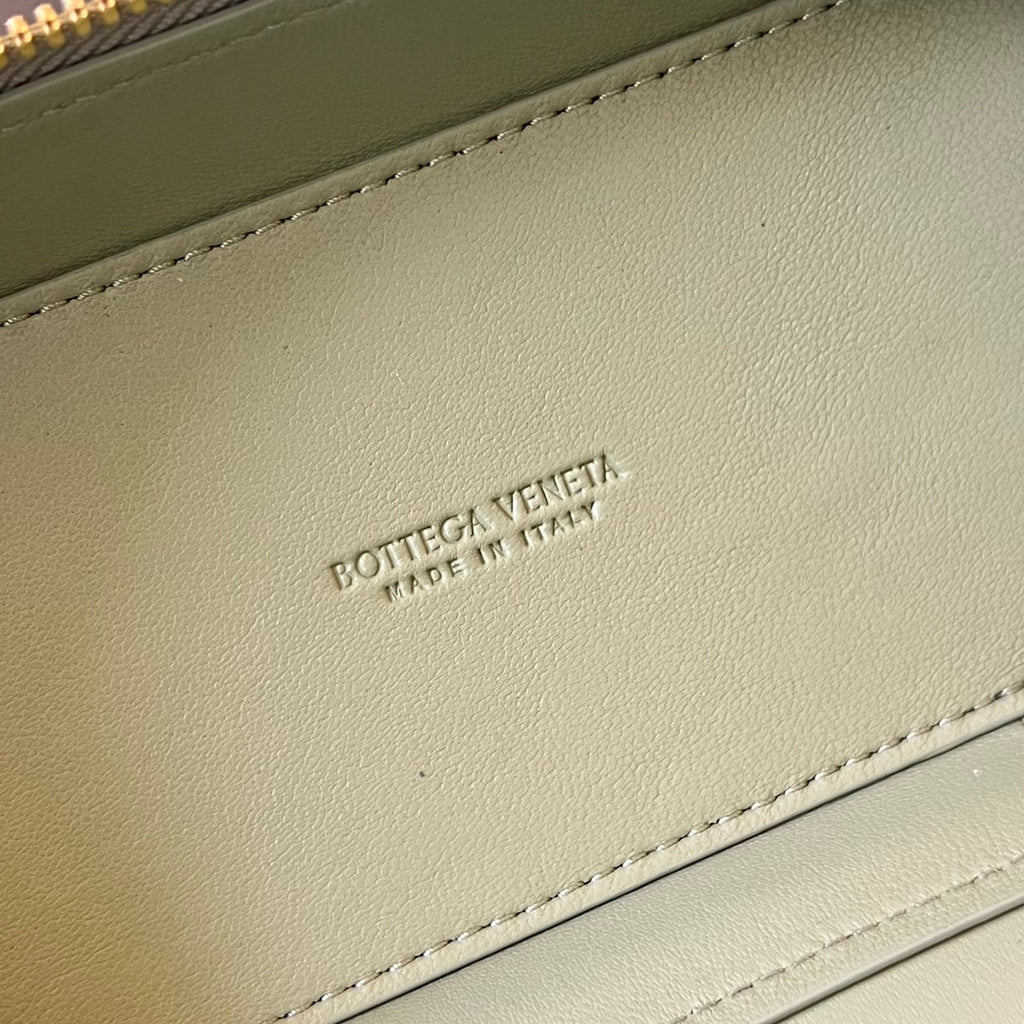 ミニバニティケース 18インチ オリーブグリーン ラムスキン