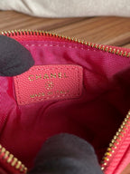 CCクラシック スモール 15 ジップポーチ（ブラッシュレッド グレインカーフスキン）