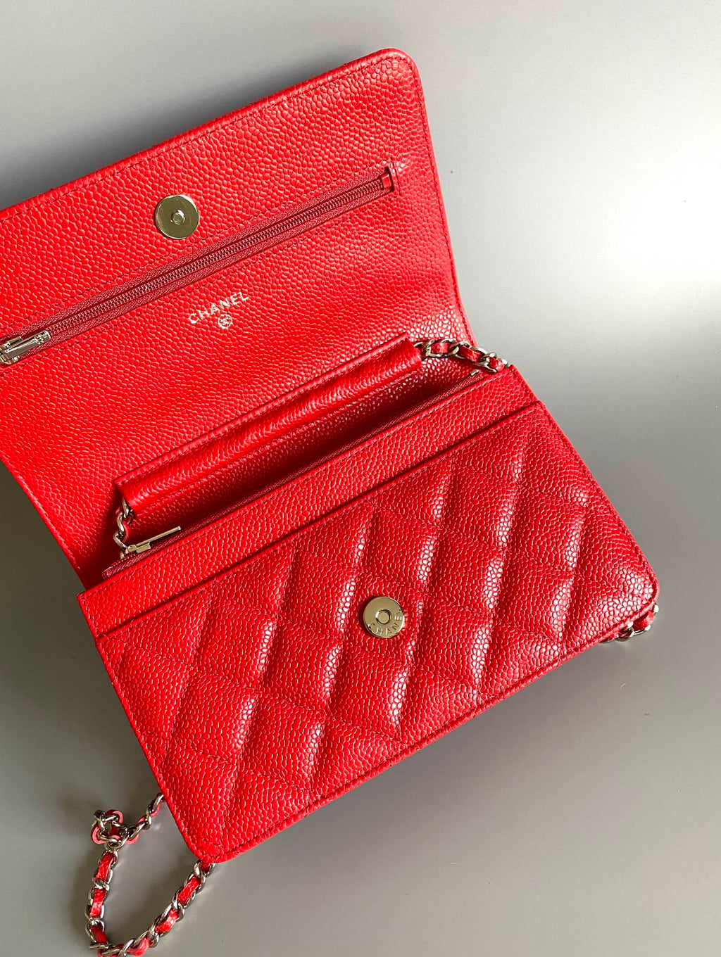 CC WOC 19 レッドキャビア シルバーハードウェア