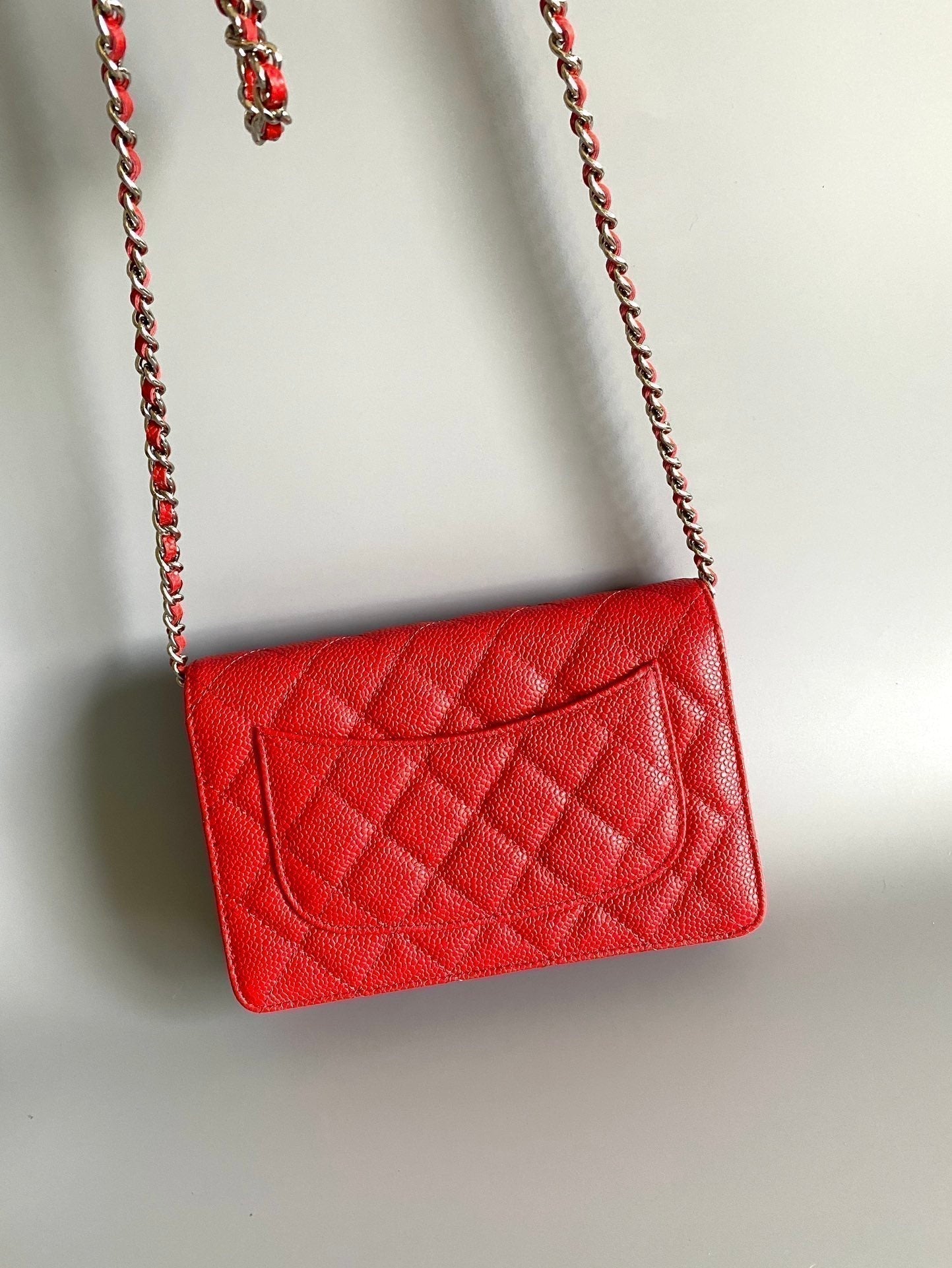 CC WOC 19 レッドキャビア シルバーハードウェア