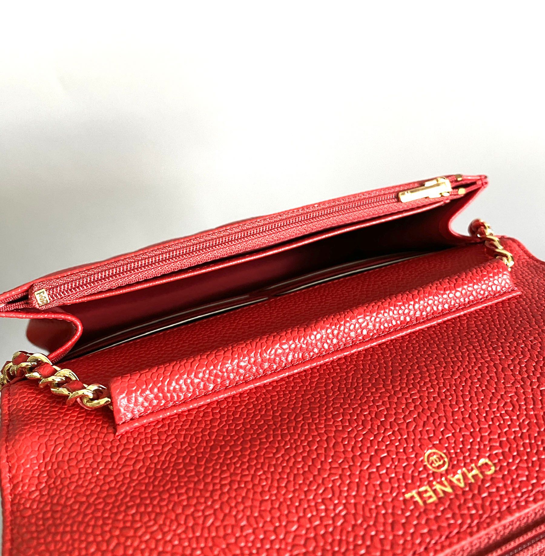 CC WOC 19 RED CAVIAR GOLD HARDWARE