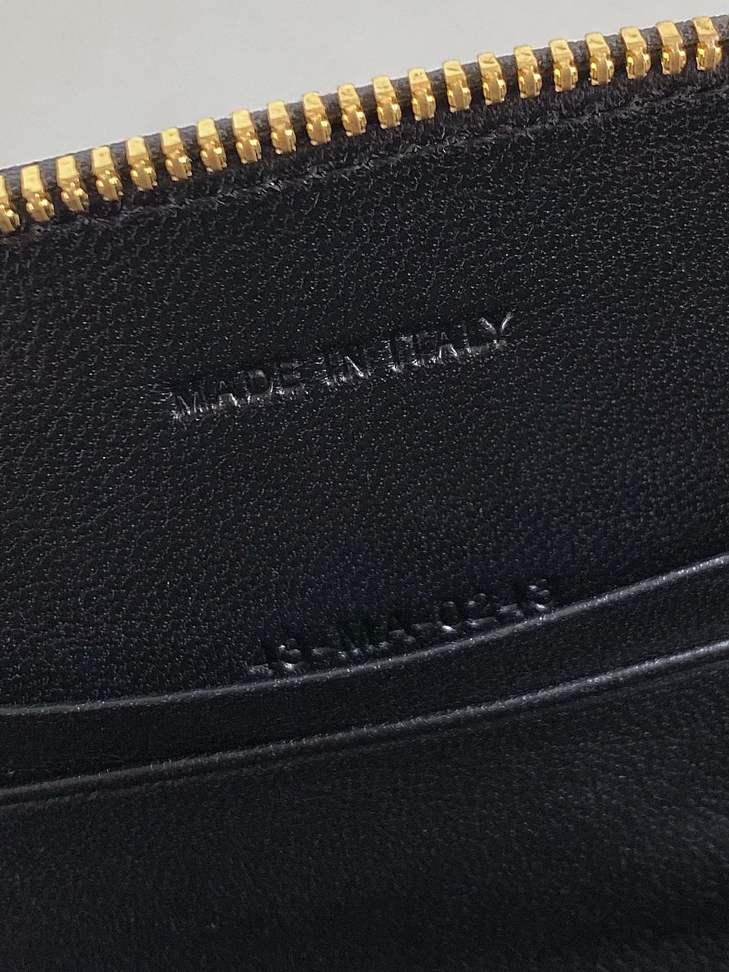 シグネチャー 18 オーバルバッグ（ブラックカーフスキン）