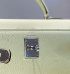 KELLY 28CM IN VERT FIZZ SWIFT CALFSKIN SILVER HARDWARE