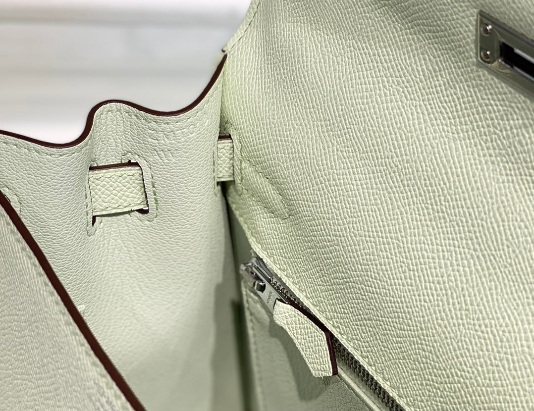 KELLY 28CM IN VERT FIZZ SWIFT CALFSKIN SILVER HARDWARE