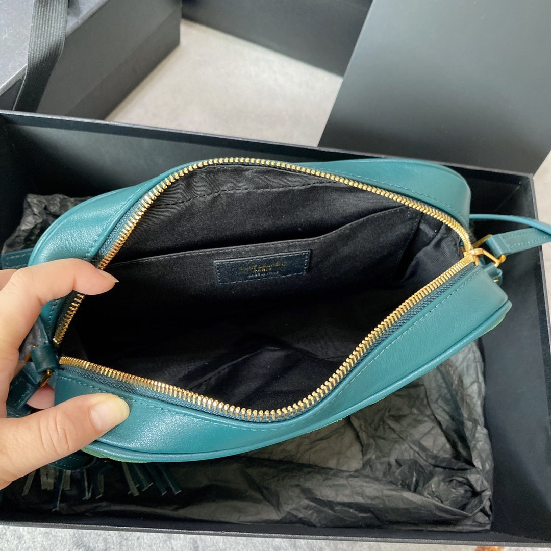 ルー カメラバッグ 23 グリーンがかったスエードとカーフスキントリム