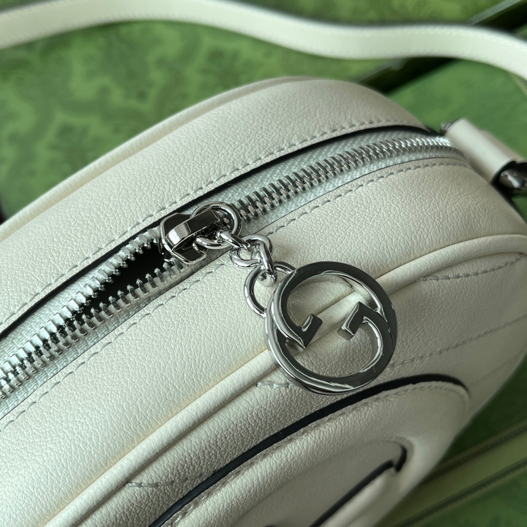 スモール ブロンディ オーバル ショルダーバッグ 20インチ オフホワイト カーフスキン