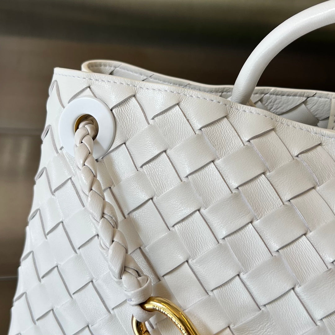 スモール アンダモ 29 ホワイト ラムスキン