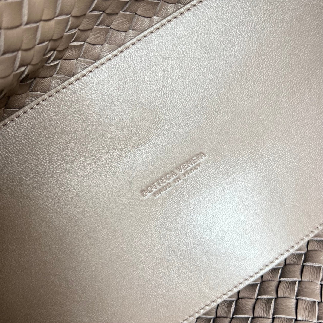 スモール カバット 32 インチ サドルブラウン ラムスキン