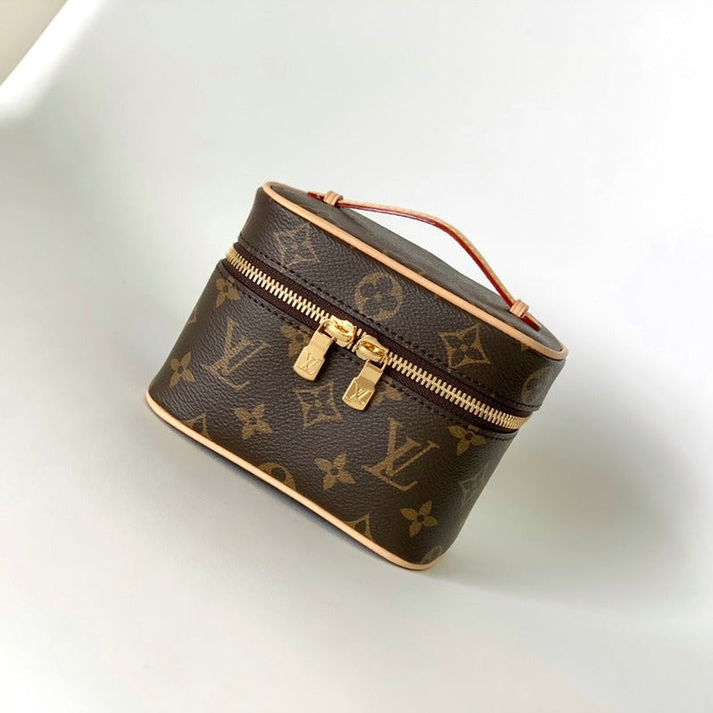 ナイスナノ 14 トイレタリーポーチ