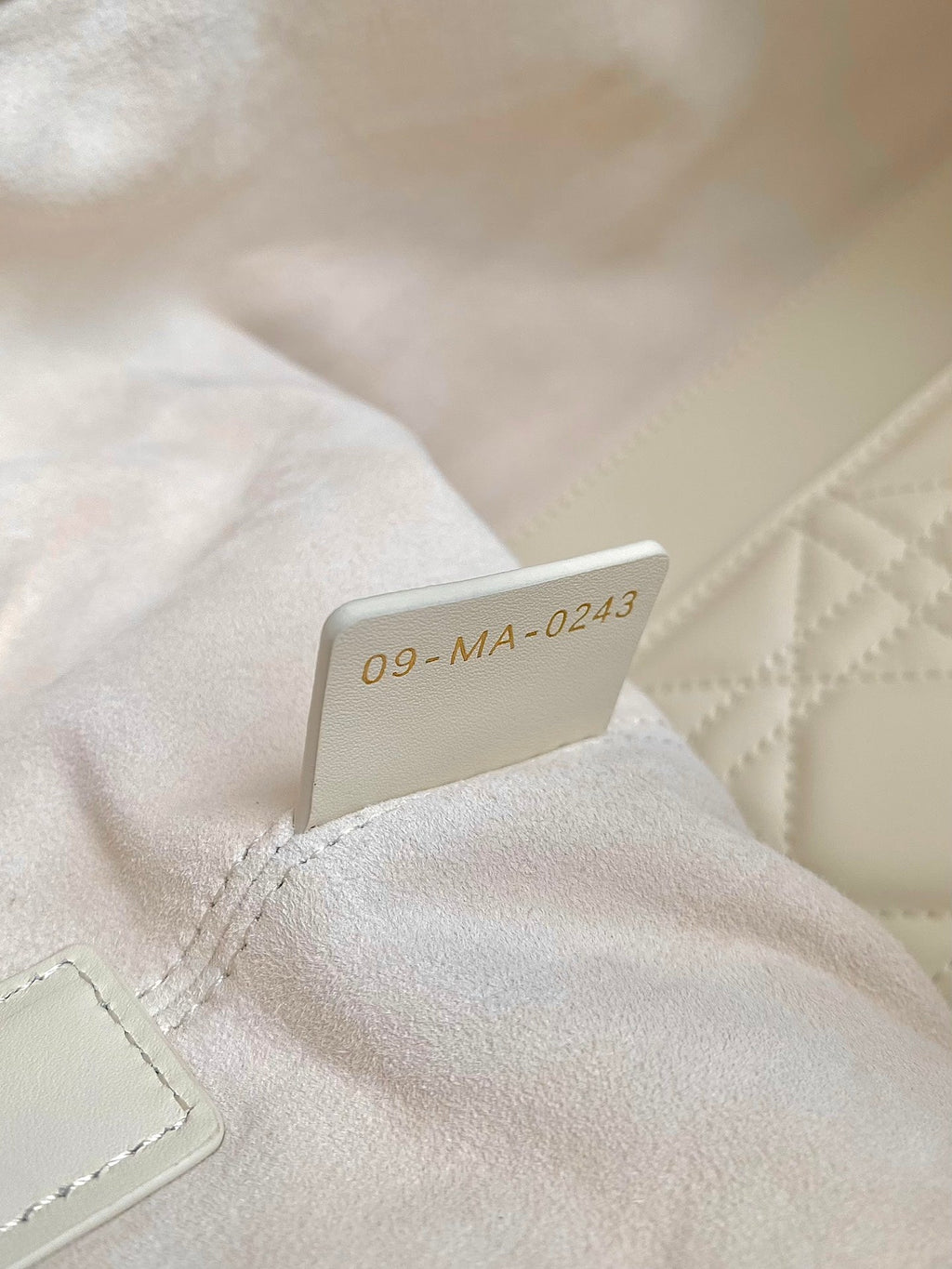 TOUJOURS 28 バッグ ホワイト ラムスキン