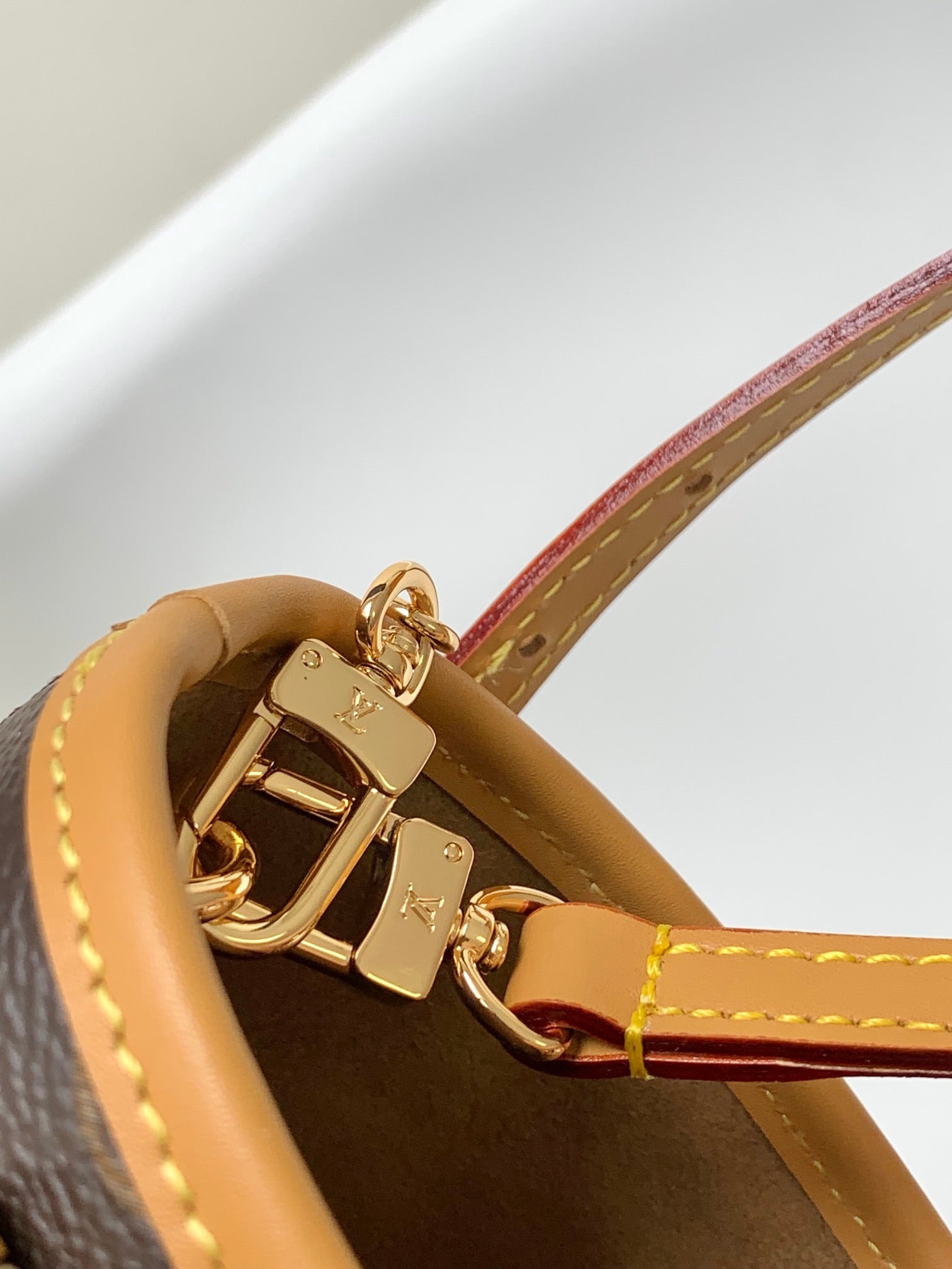 ナノバケット 13 ブラウン モノグラム キャンバス