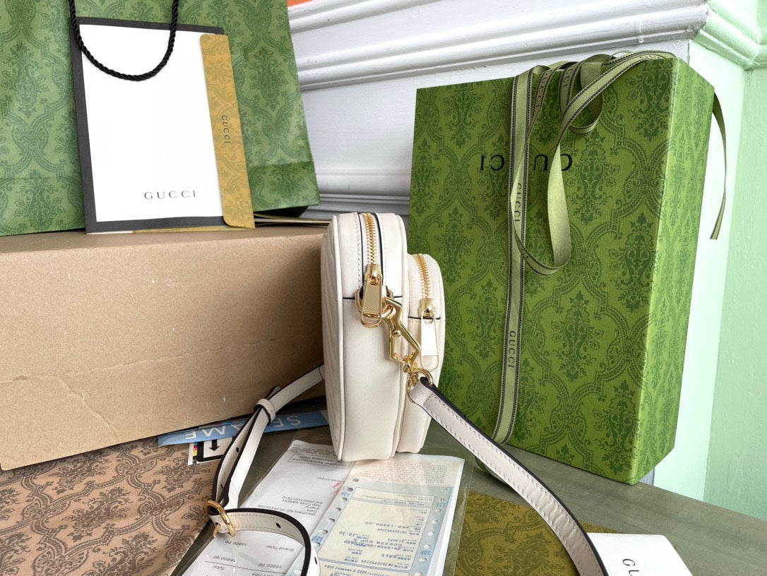 MARMONT HEART BAG 20 IN WHITE CALFSKIN GOLD HARDWARE