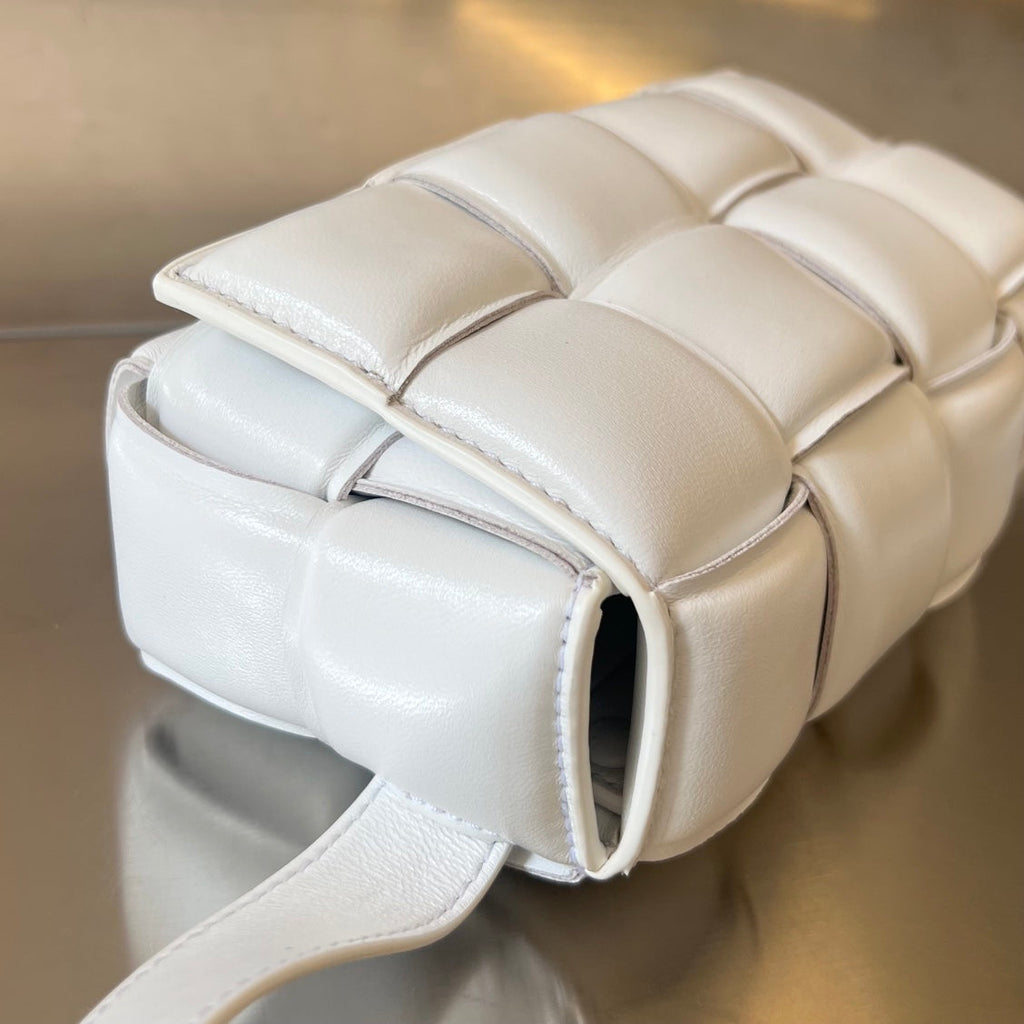 ミニカセット 18インチ ホワイトラムスキン