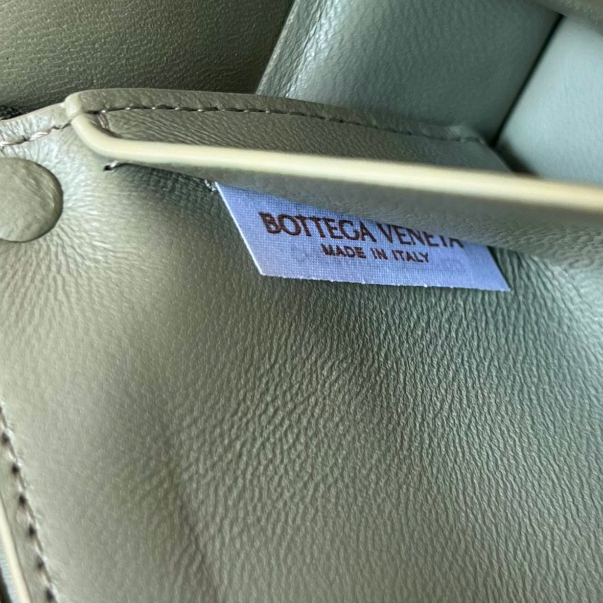 ミニカセット 18インチ ホワイトクリームラムスキン