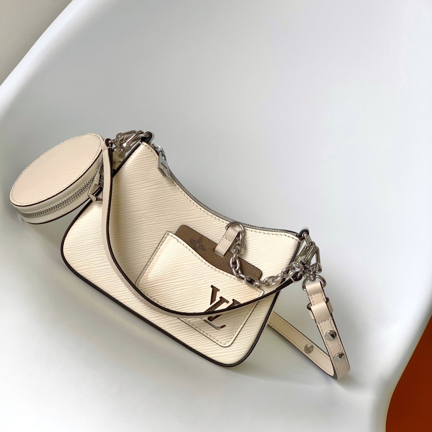 マレリーニ 19 ホワイト エピ グレインレザー