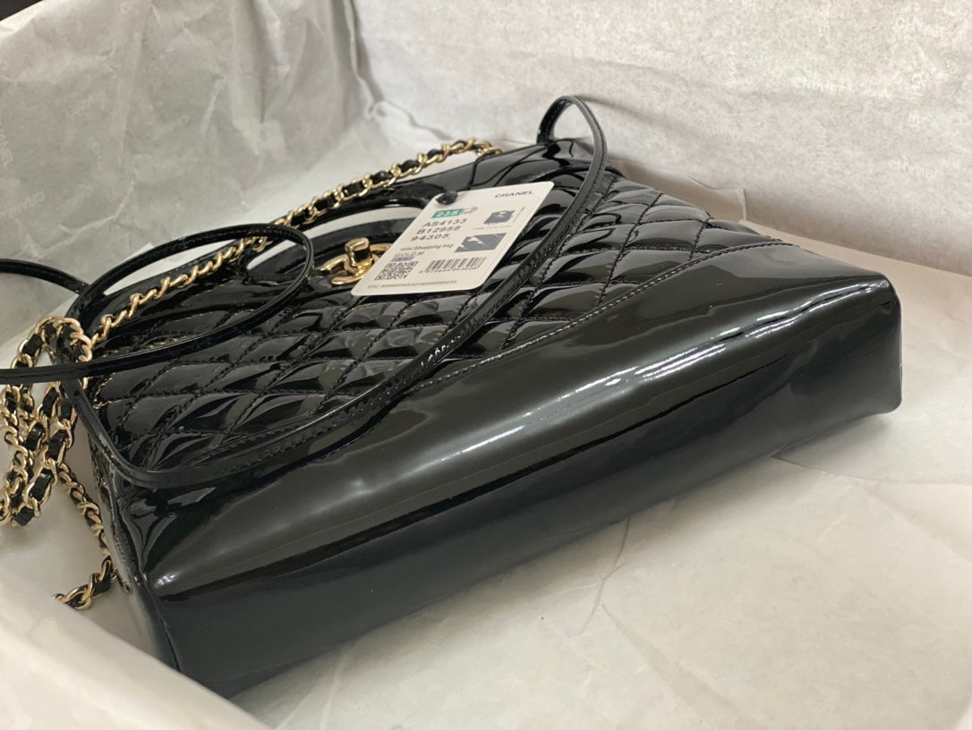 CC MINI 23 ショッピングバッグ（光沢のあるブラックカーフスキン製）