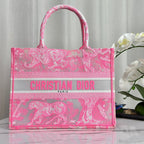 ミディアムブックトート37 キャンディピンク マクロカナージュ刺繍