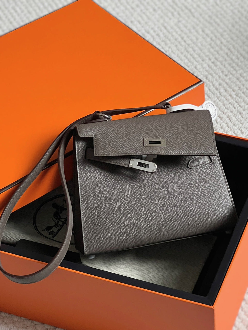 KELLY DESORDRE 20 IN WENGE BROWN EPSOM LEATHER WITH SILVER HARDWARE