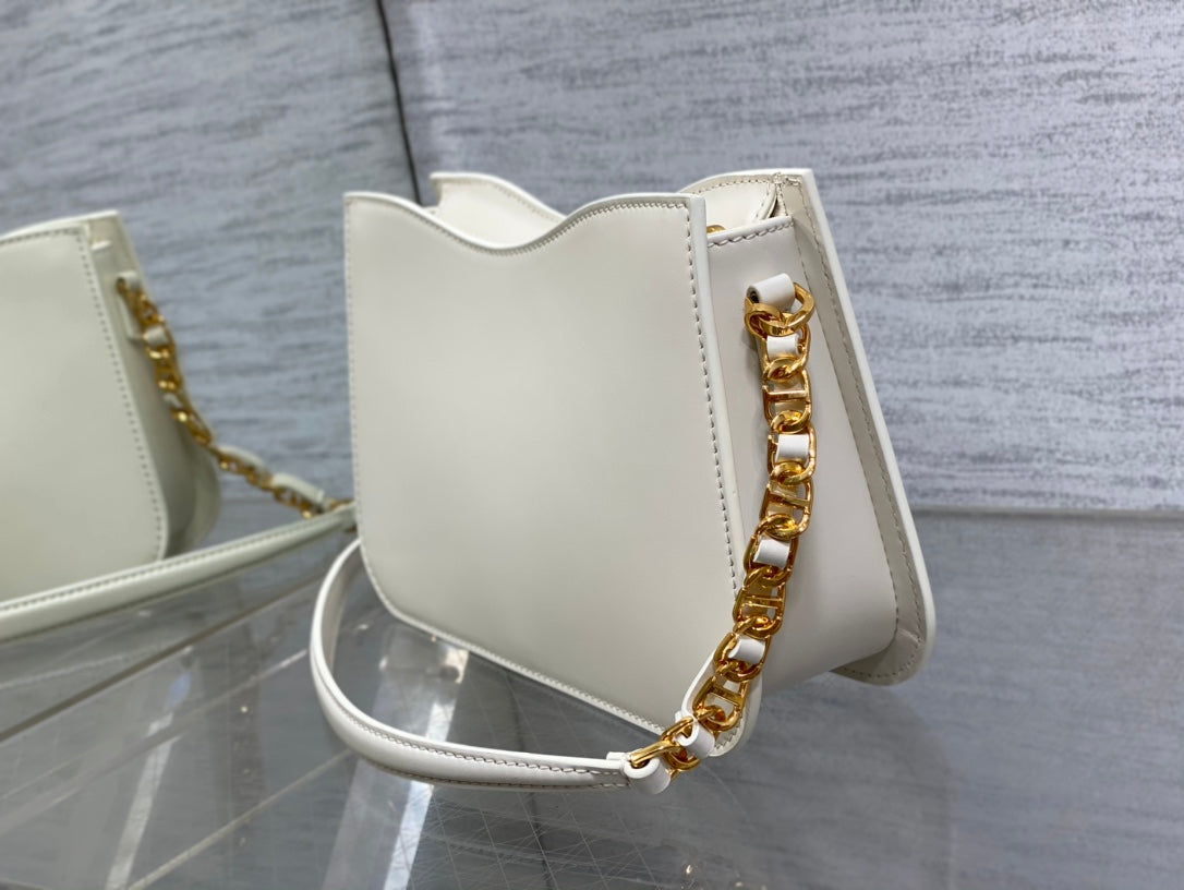 ホーボー シグネチャー 23 バッグ（ホワイト ラムスキン）