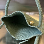 クリームグレーカーフスキン製TOSCA 27バッグ