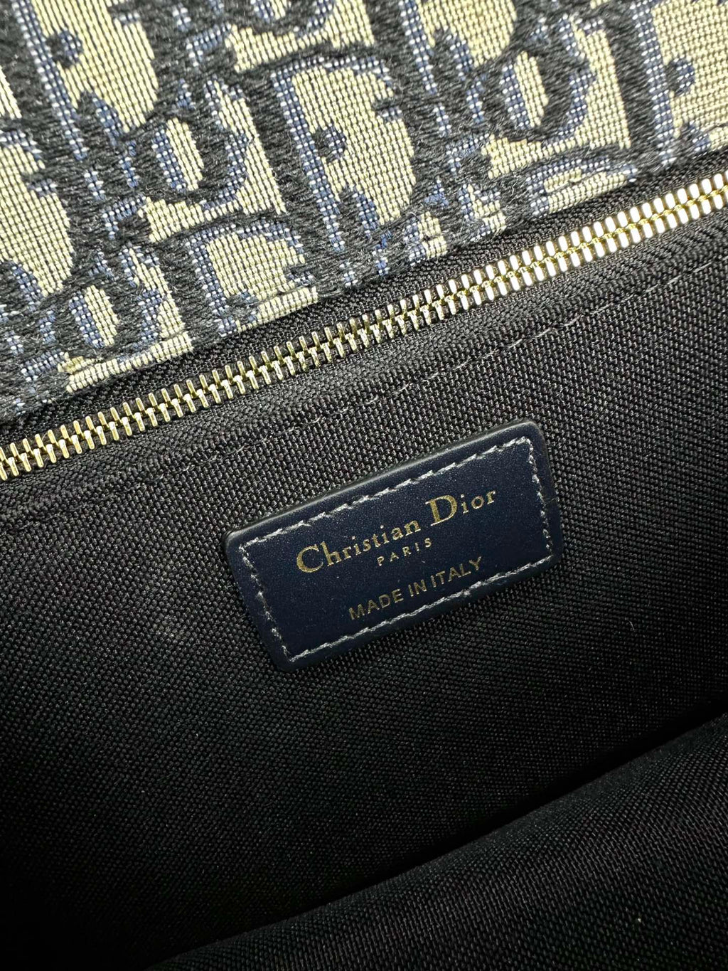 モンテーニュ 25 バッグ（ブルー オブリーク ジャカード）