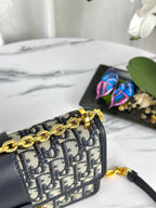 モンテーニュ 25 バッグ（ブルー オブリーク ジャカード）