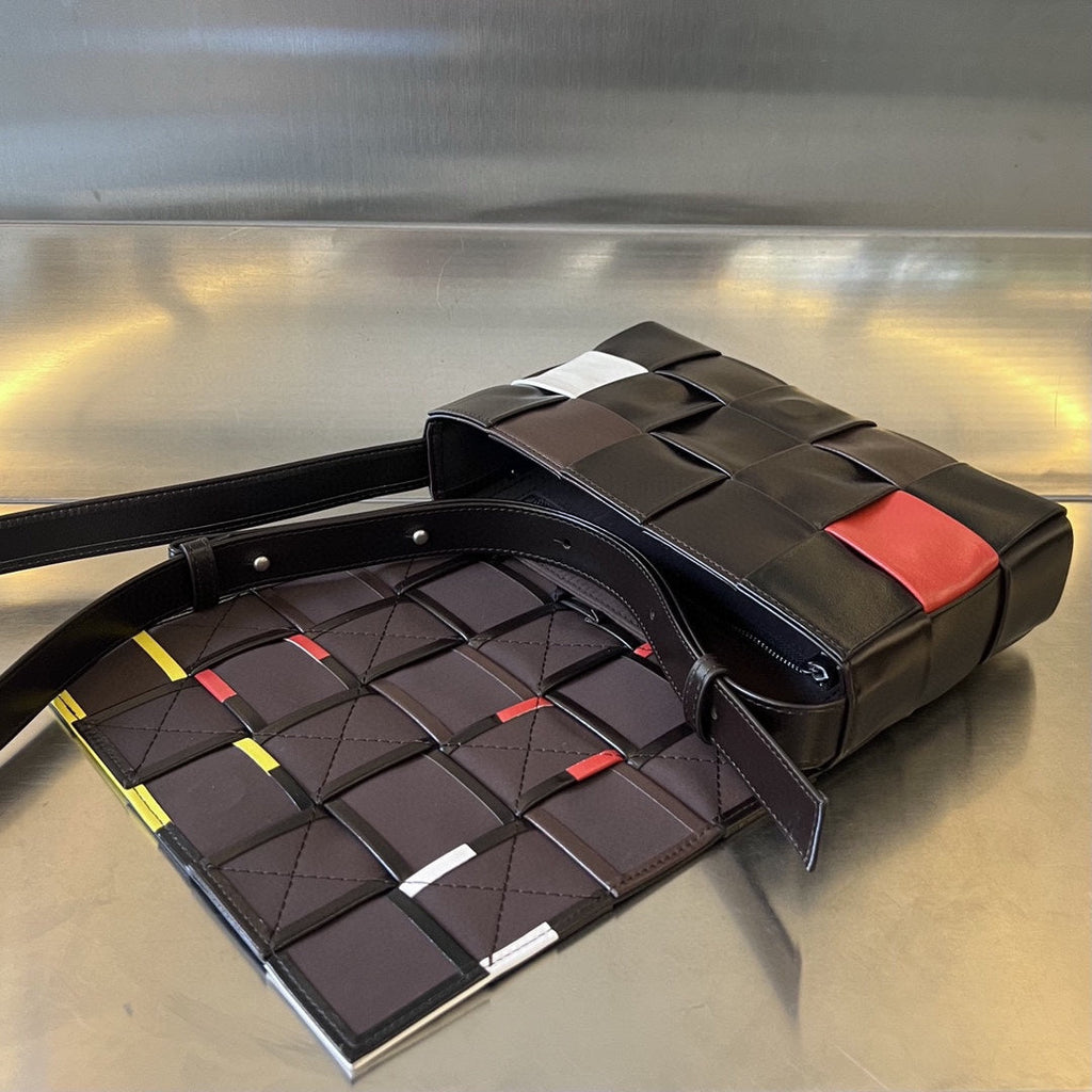 カラフルなカーフスキンのスモールカセット23