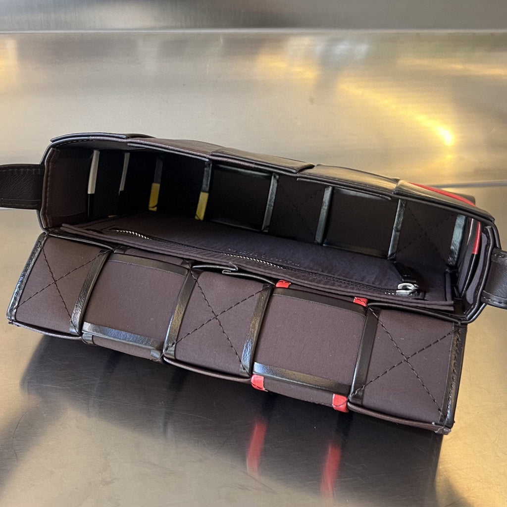 カラフルなカーフスキンのスモールカセット23