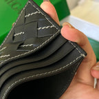 イントレチャート 10 クレジットカードケース（ブラック ラムスキン）