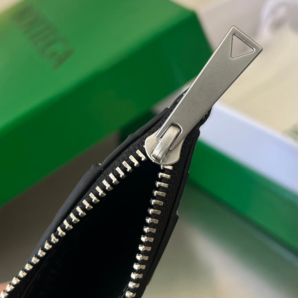 ジップ付きカードケース 11 ブラック カーフスキン