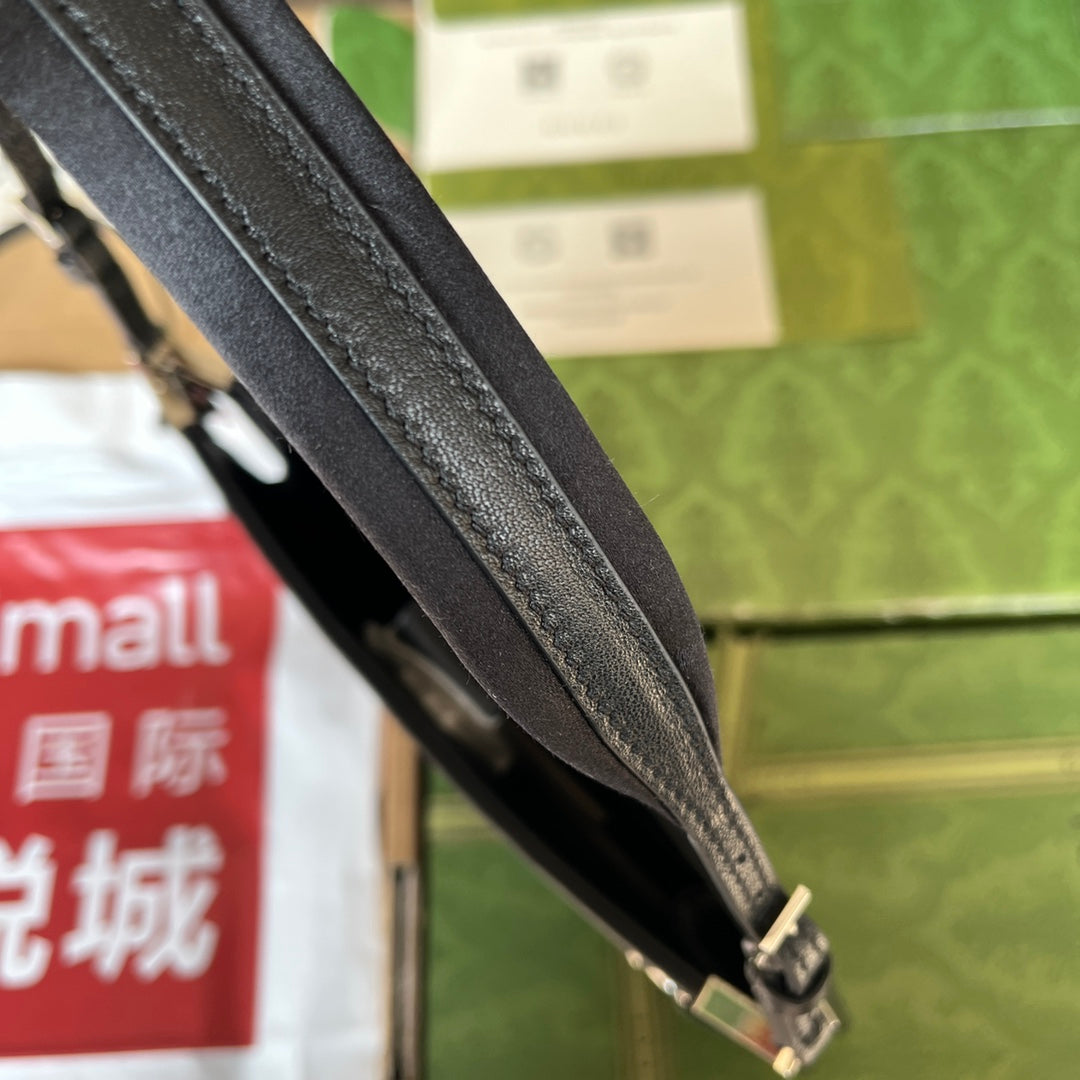 スリムホースビット スモールショルダーバッグ 23インチ ブラックカーフスキン パラジウム金具