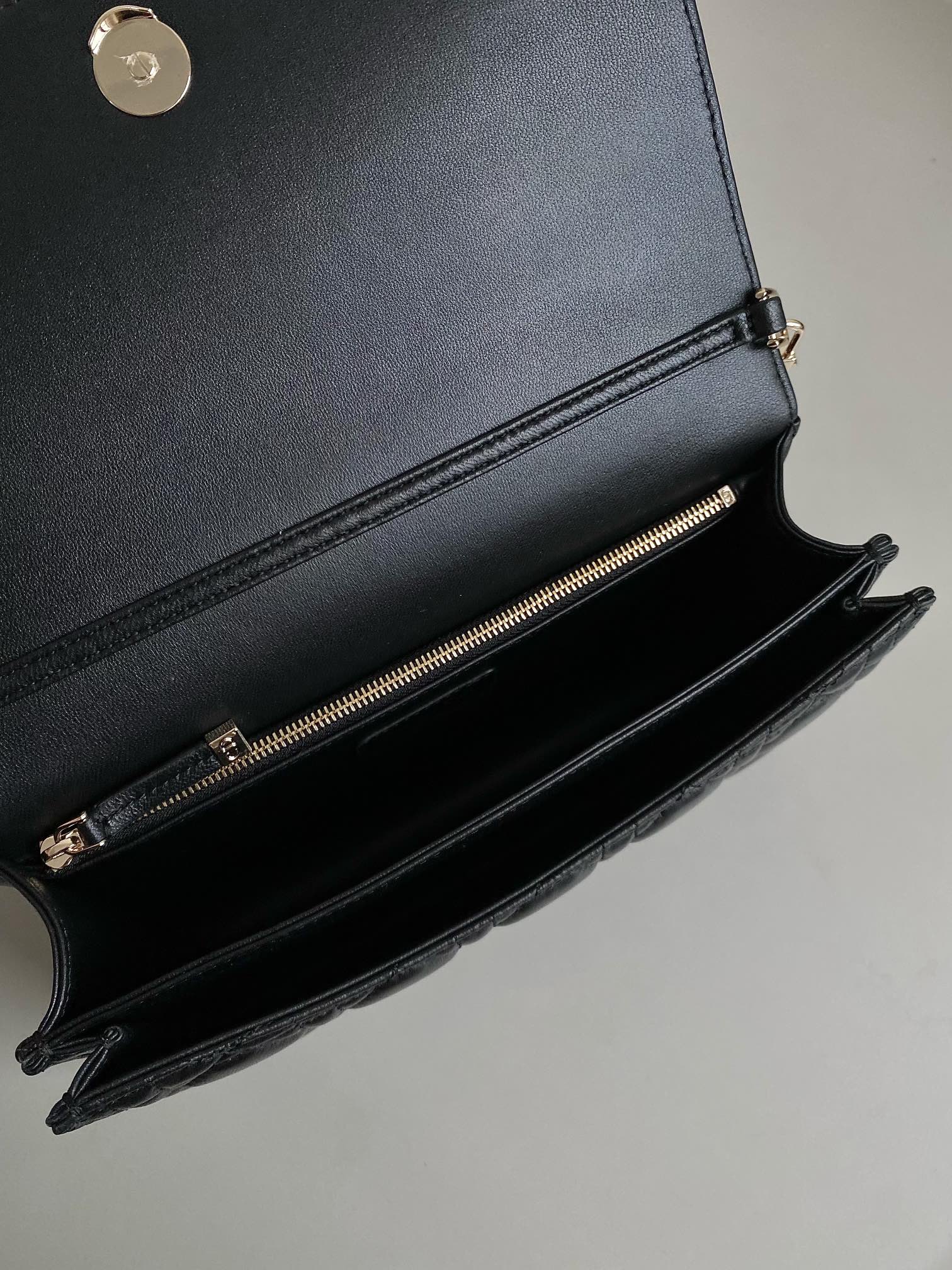 ミス レディ 24 ラージバッグ（ブラック ラムスキン）