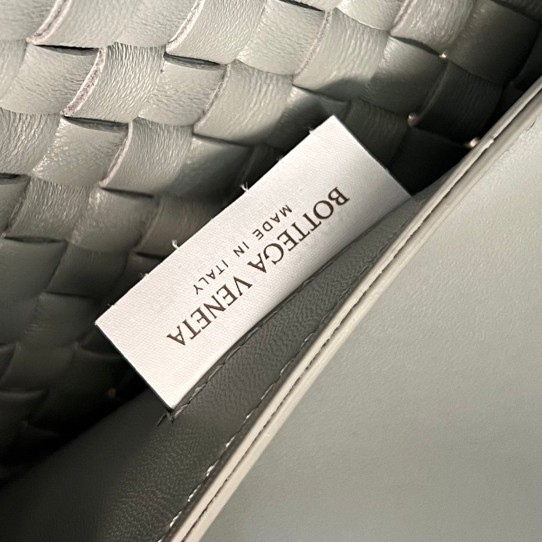 スモール カバット 32 インチ ライノ グレー ラムスキン