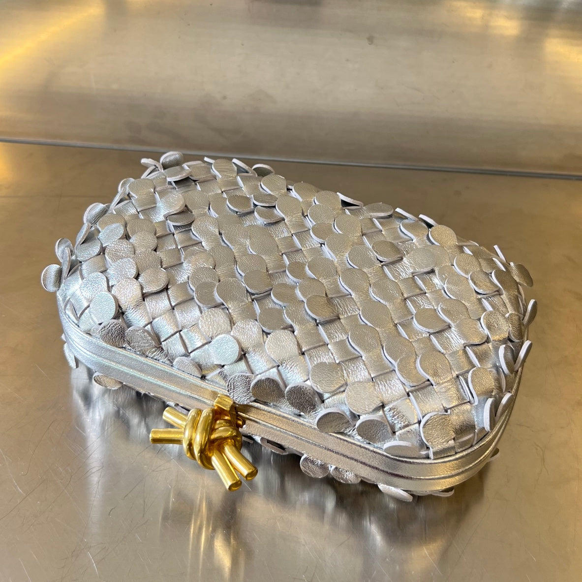 ゴールデンノット 19 シルバーラムスキン