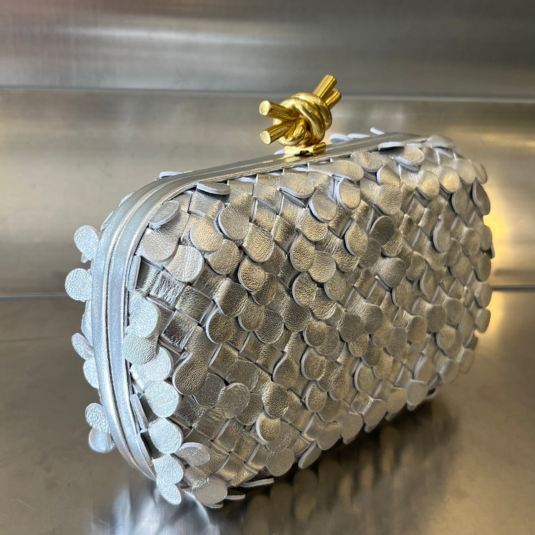 ゴールデンノット 19 シルバーラムスキン