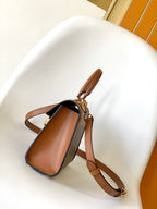 ドーフィーヌ キャピターレ 17.5 モノグラム キャンバス