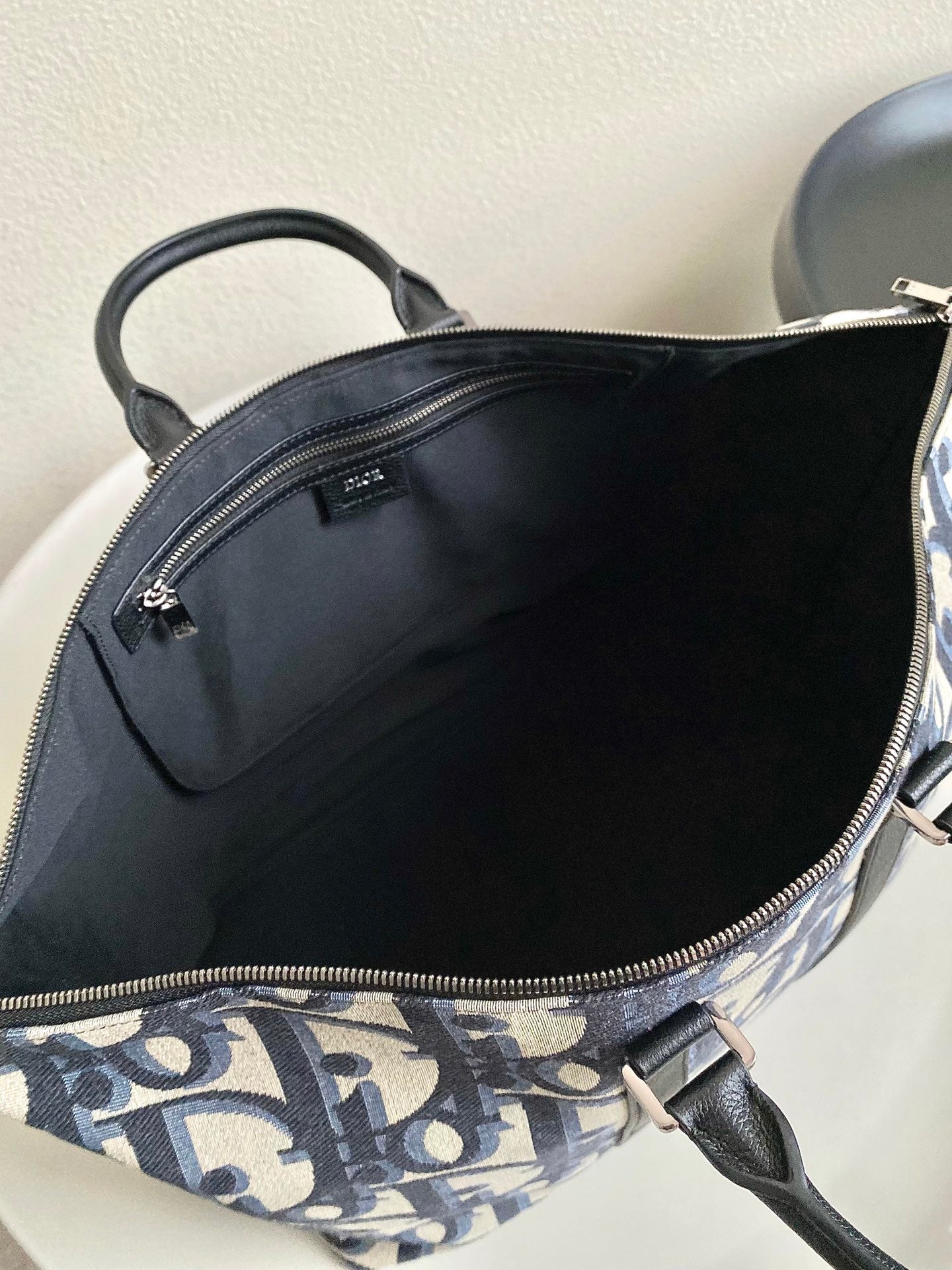 ウィークエンダー 40 ベージュ＆ブラック マキシ オブリーク ジャカード