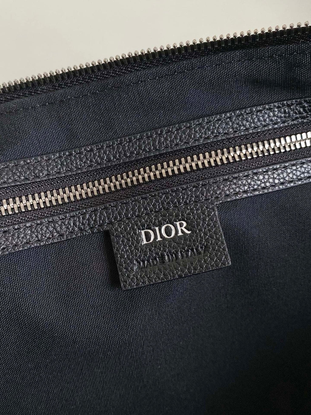 ウィークエンダー 40 ベージュ＆ブラック マキシ オブリーク ジャカード