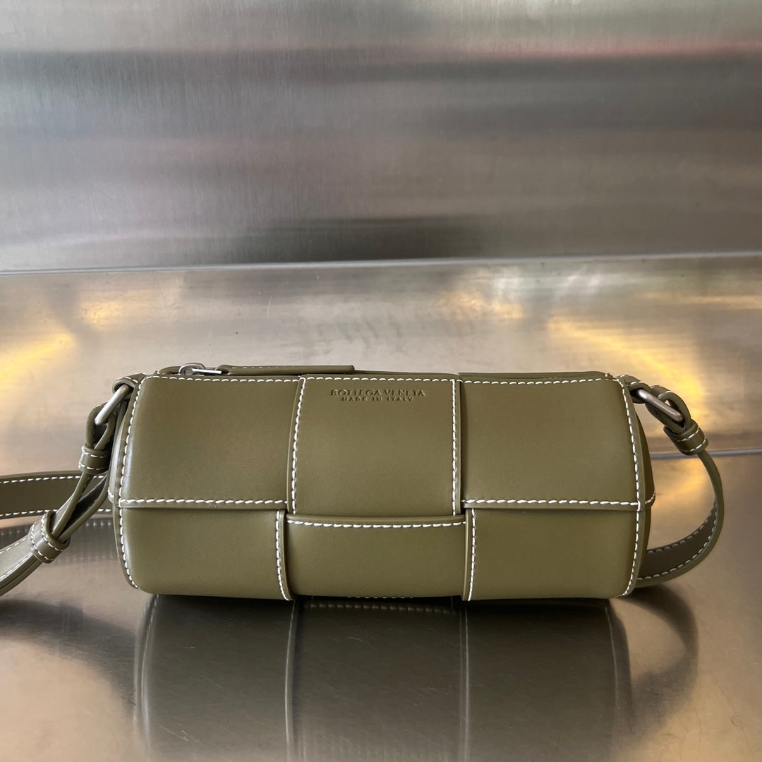 小型シリンダーカセット 21インチ タバコブラウンカーフスキン