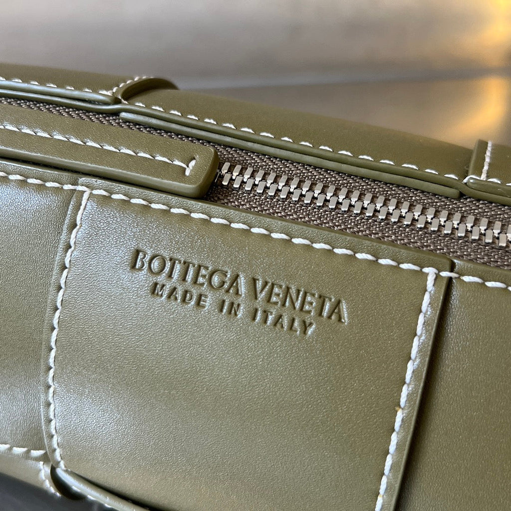 小型シリンダーカセット 21インチ タバコブラウンカーフスキン