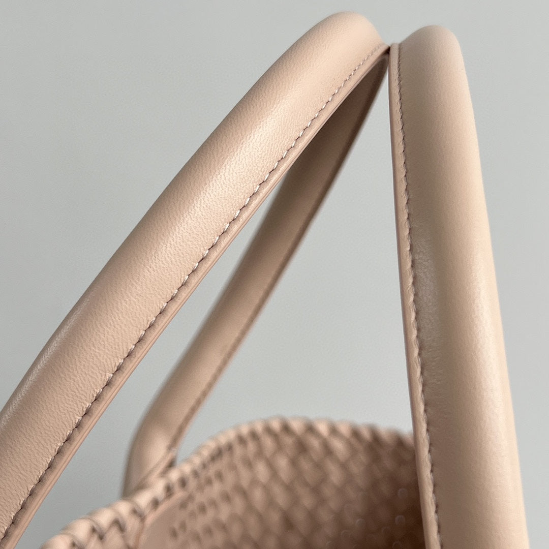 ラージ キャバット 51 アーモンドベージュ ラムスキン