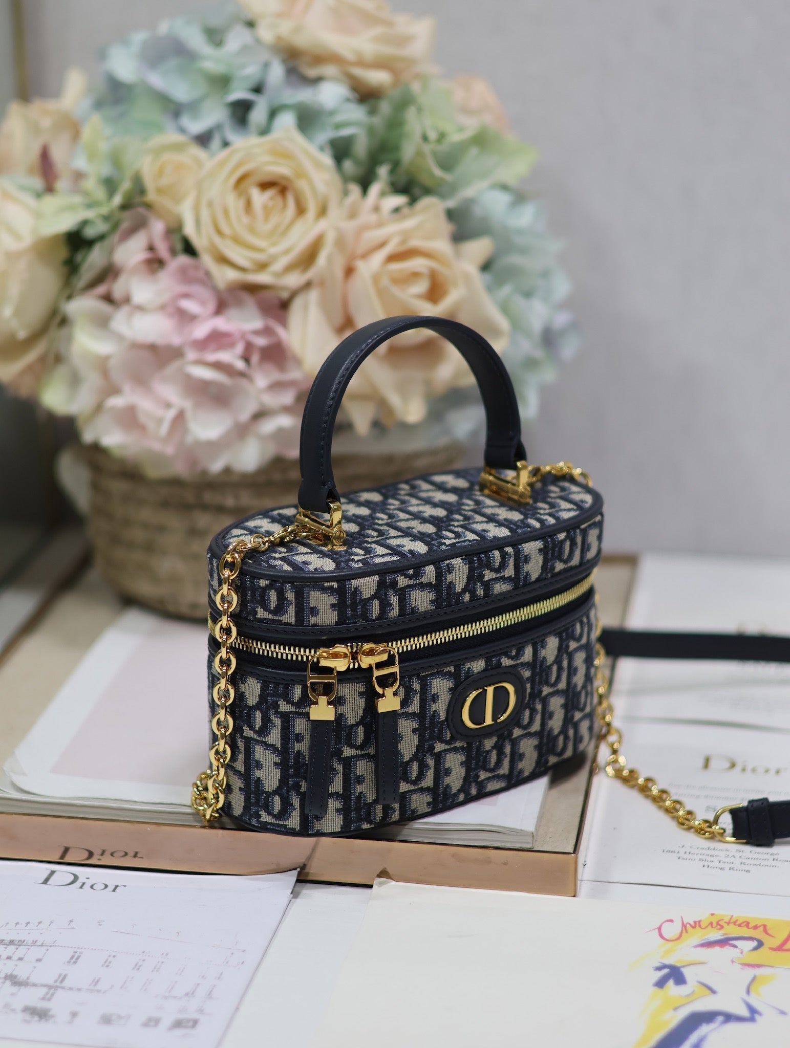 CARO 16 ミニ バニティケース（ブルーモノグラム オブリーク ジャカード生地）