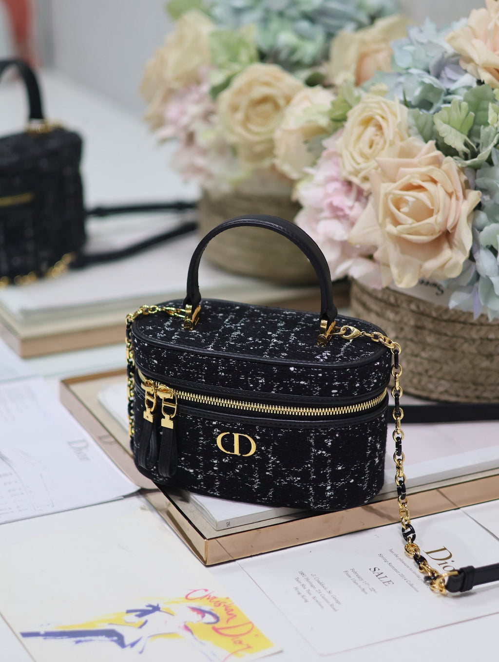 CARO 16 ミニ バニティケース（ブラック マクロカナージュツイード）