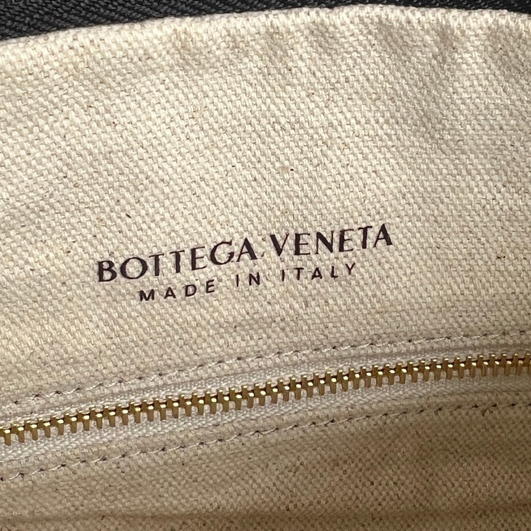 ジェメリ ショルダーバッグ 36 ベージュラフィア＆ブラックラムスキン