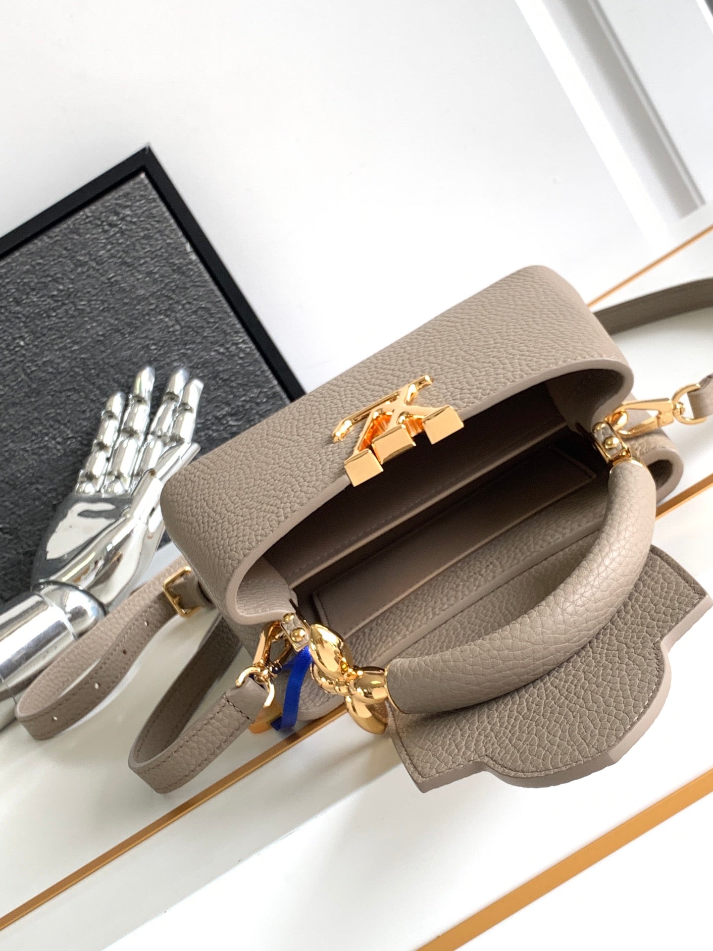 カプシーヌ ミニ 21 カーキブラウン トリヨンゴールド金具